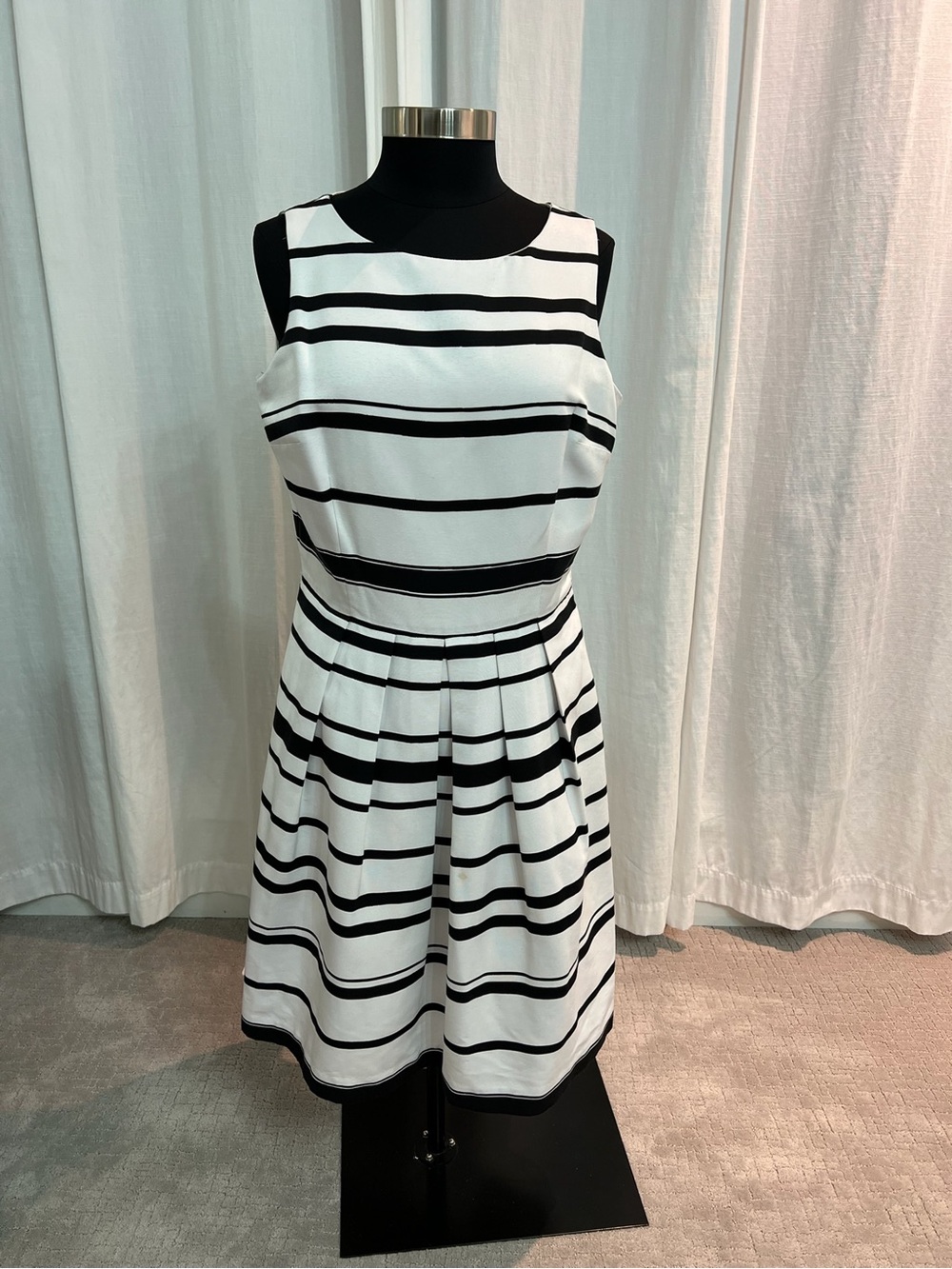 White House Black Market Black & White Striped Sleeveless Fit-and-Flare Dress